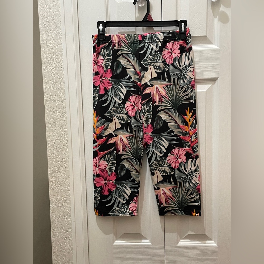 Floral Print Cropped Pants